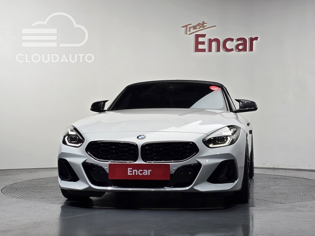 2024 BMW Z4 sDrive20i M Sports - Image 3