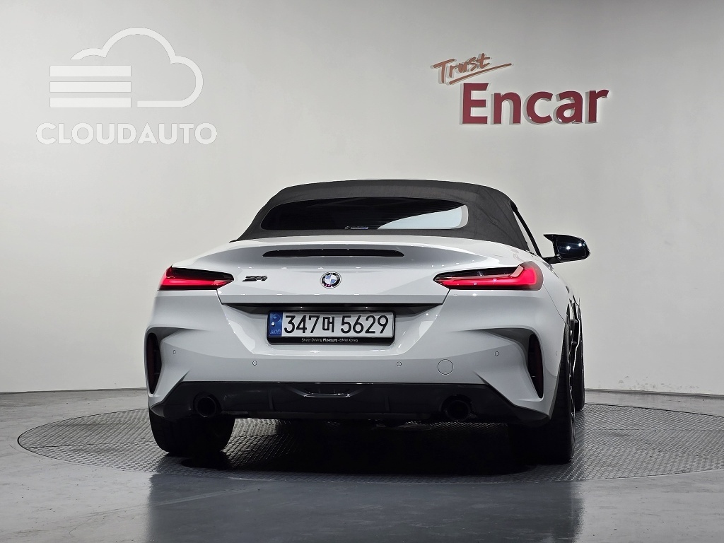 2024 BMW Z4 sDrive20i M Sports - Image 4