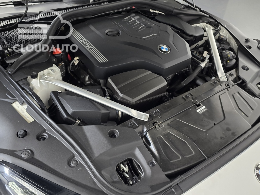 2024 BMW Z4 sDrive20i M Sports - Image 6