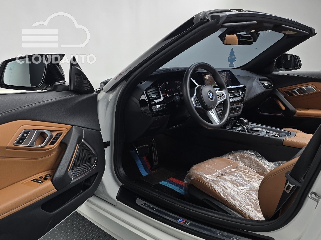 2024 BMW Z4 sDrive20i M Sports - Image 10