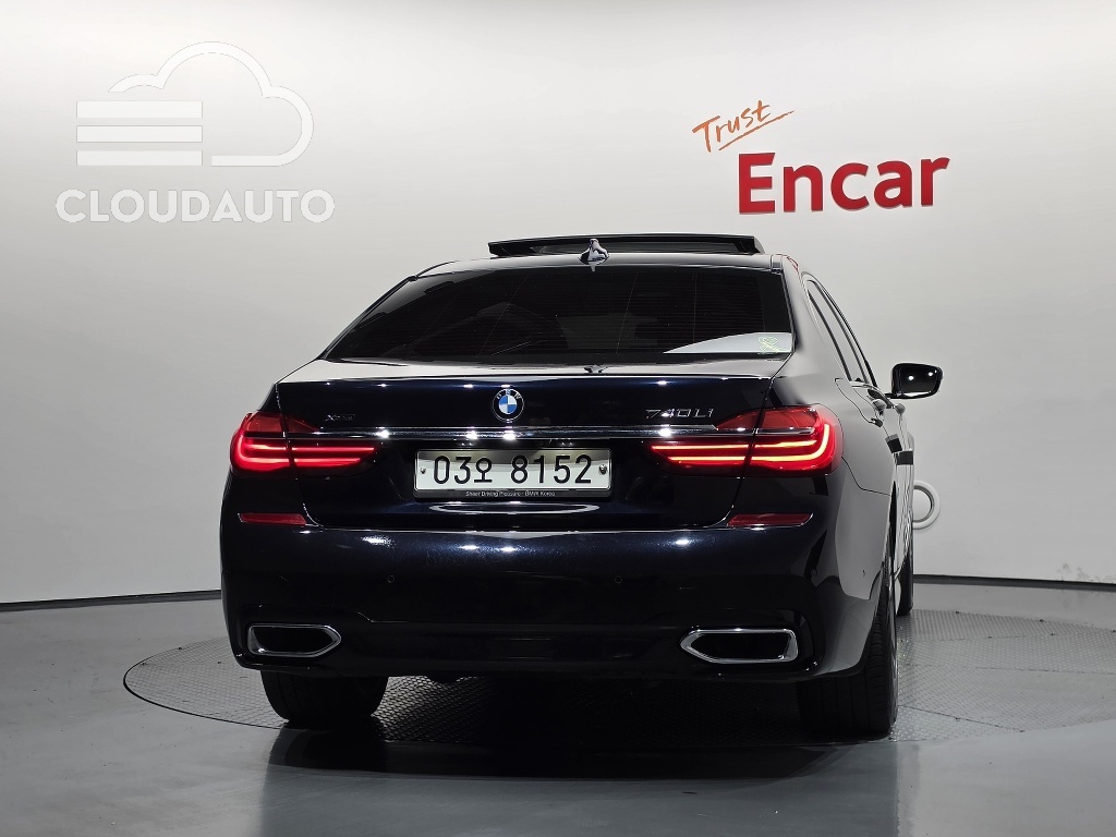 2018 BMW 7 Series 740Li xDrive M Sports - Image 4