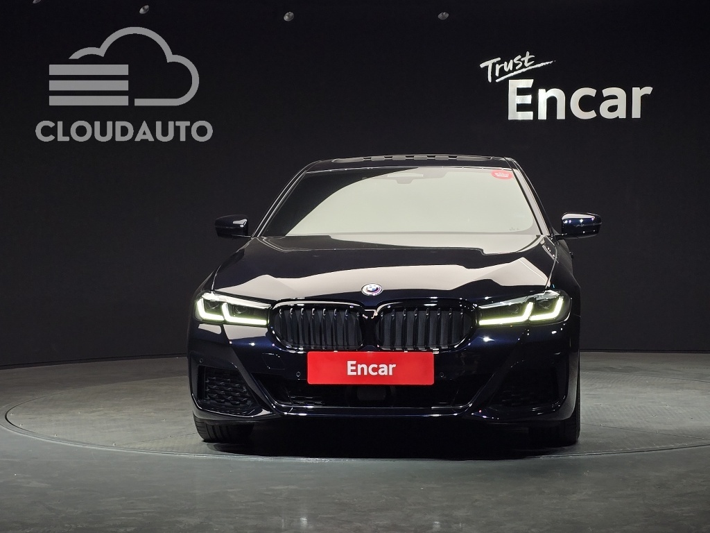 2021 BMW 5 Series 530i M Sports - Image 3