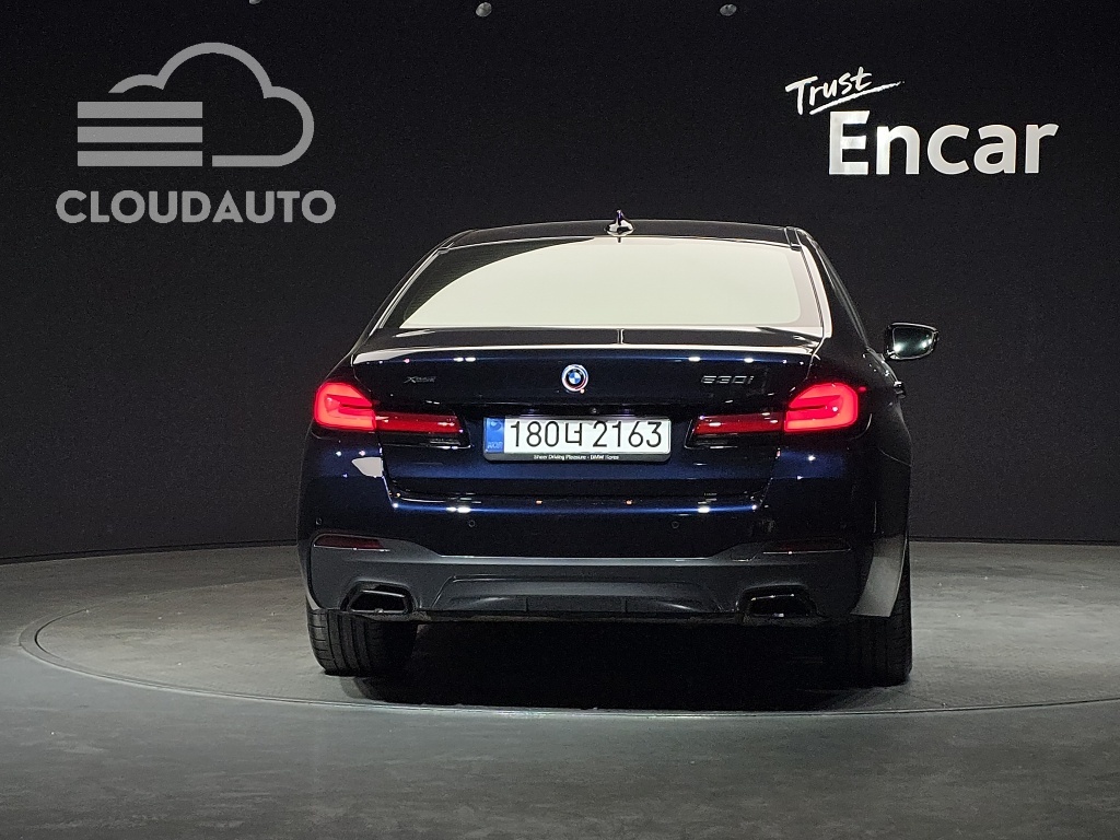 2021 BMW 5 Series 530i M Sports - Image 4