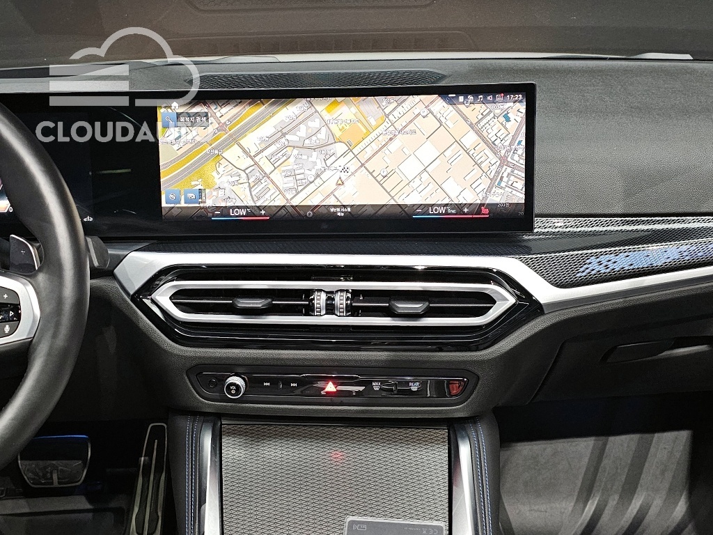 2023 BMW 2 Series M240i xDrive Online Exclusive Coupe - Image 16