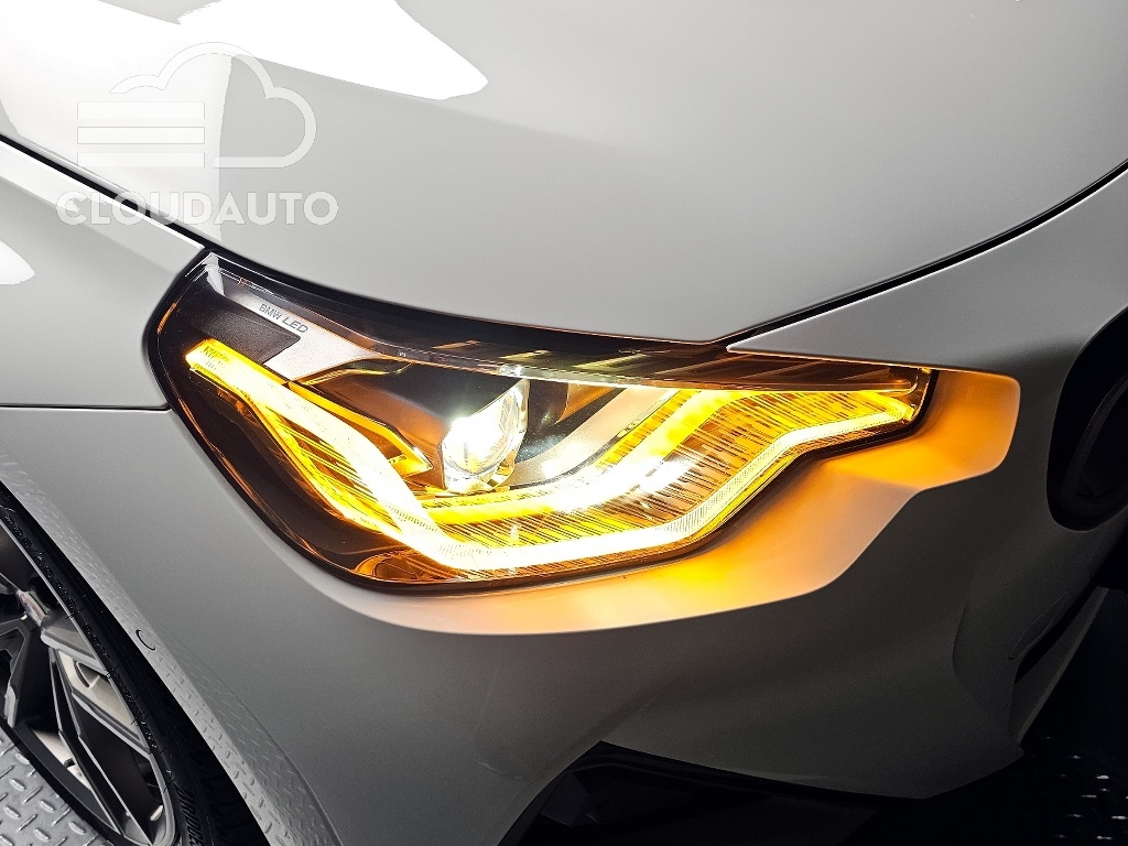2023 BMW 2 Series M240i xDrive Online Exclusive Coupe - Image 23
