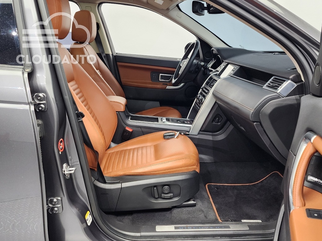 2016 Land Rover Discovery Sport 2.0 TD4 HSE Luxury - Image 11