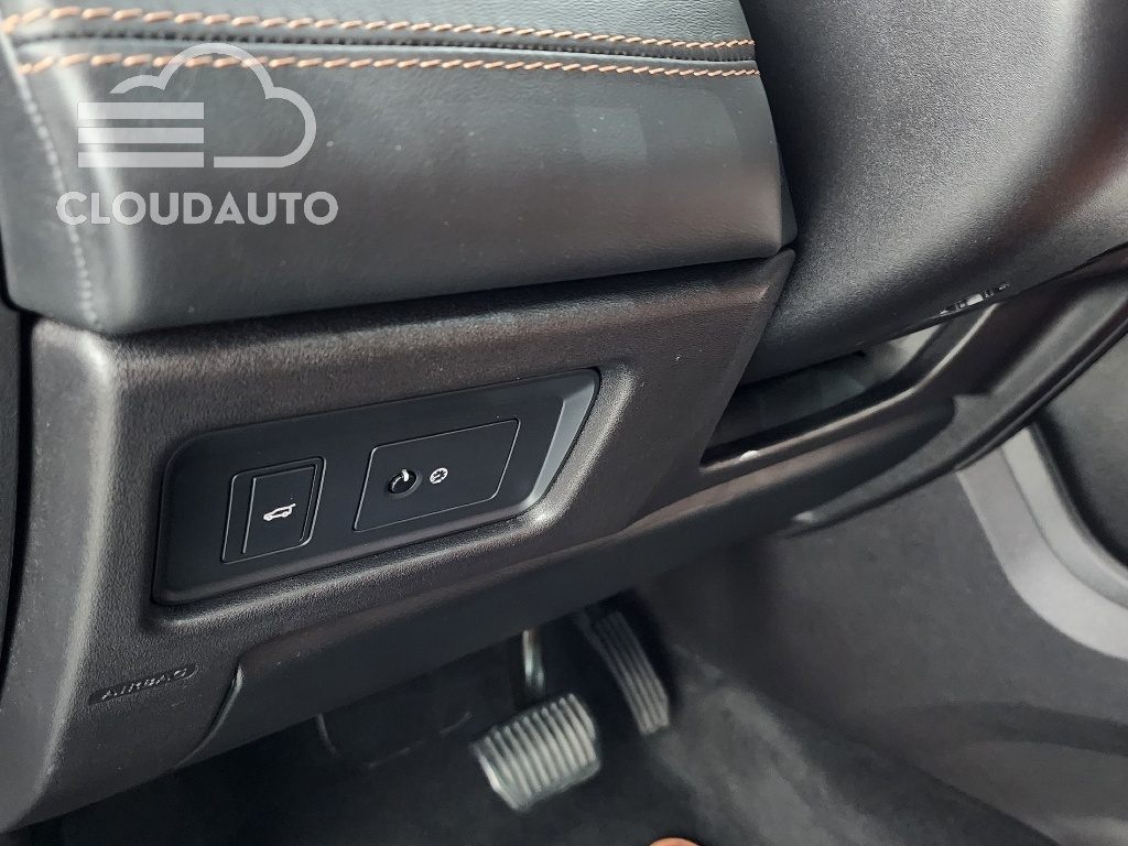 2016 Land Rover Discovery Sport 2.0 TD4 HSE Luxury - Image 14