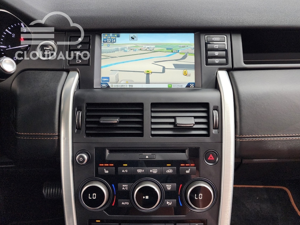 2016 Land Rover Discovery Sport 2.0 TD4 HSE Luxury - Image 15