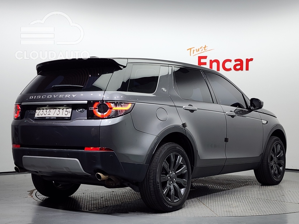 2016 Land Rover Discovery Sport 2.0 TD4 HSE Luxury - Image 2