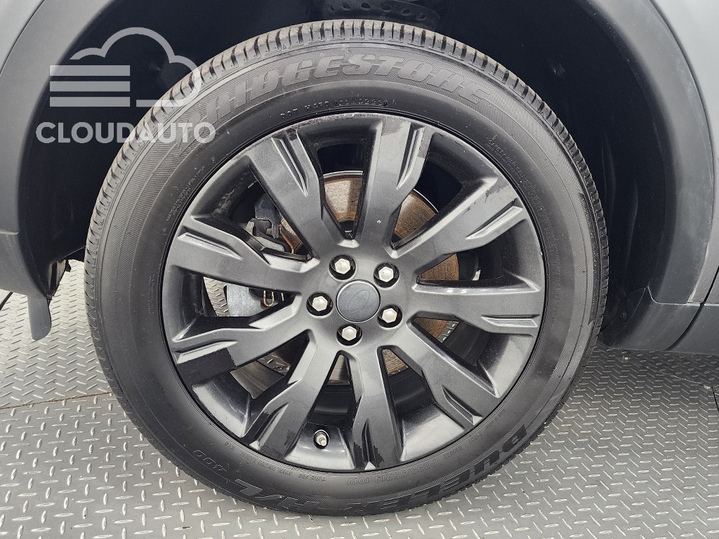 2016 Land Rover Discovery Sport 2.0 TD4 HSE Luxury - Image 5