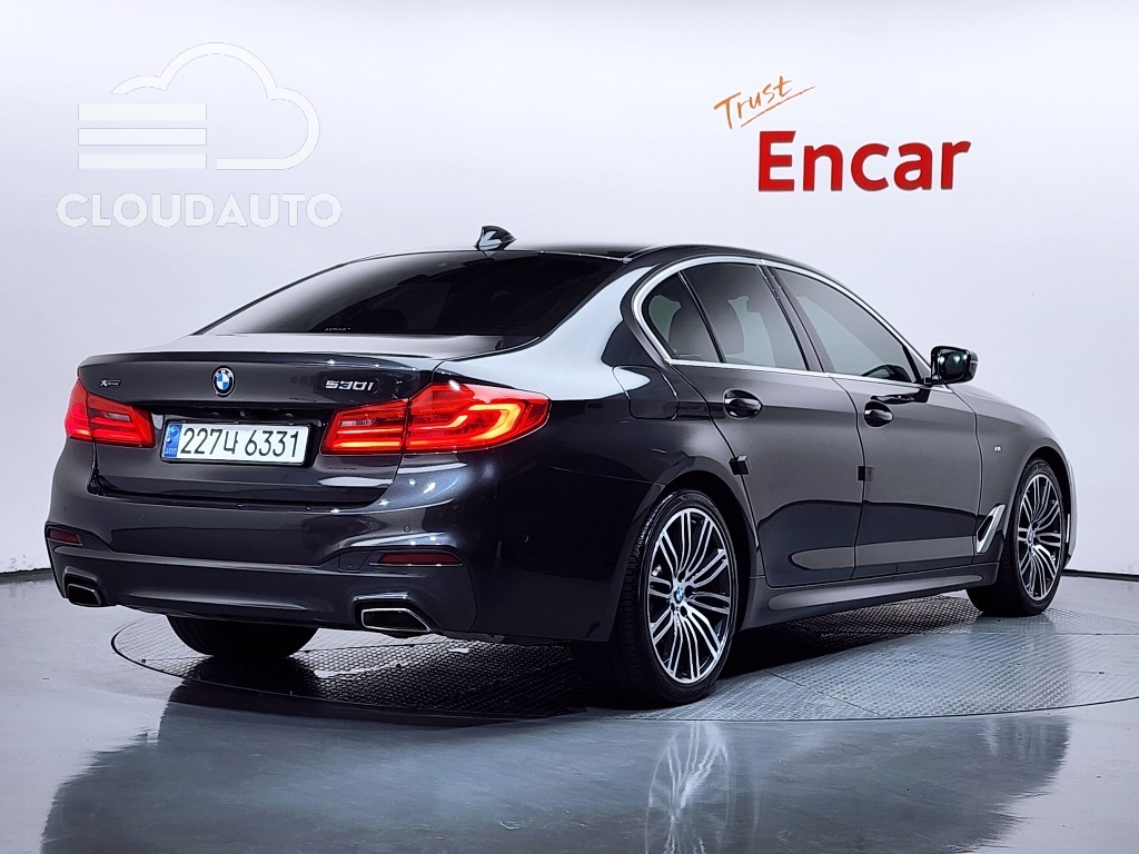 2019 BMW 5 Series 530i xDrive M Sports Plus - Image 2