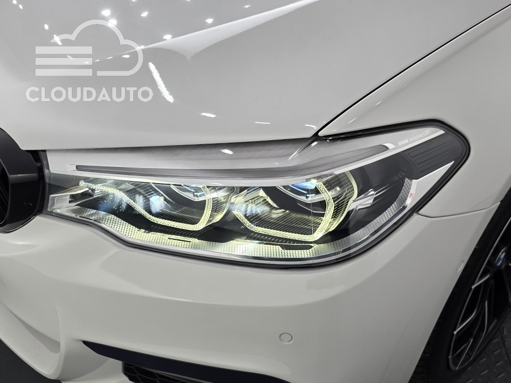 2018 BMW 5 Series 530i xDrive M Sports Plus - Image 22
