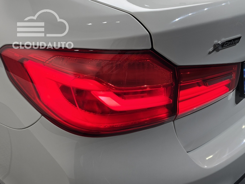 2018 BMW 5 Series 530i xDrive M Sports Plus - Image 23