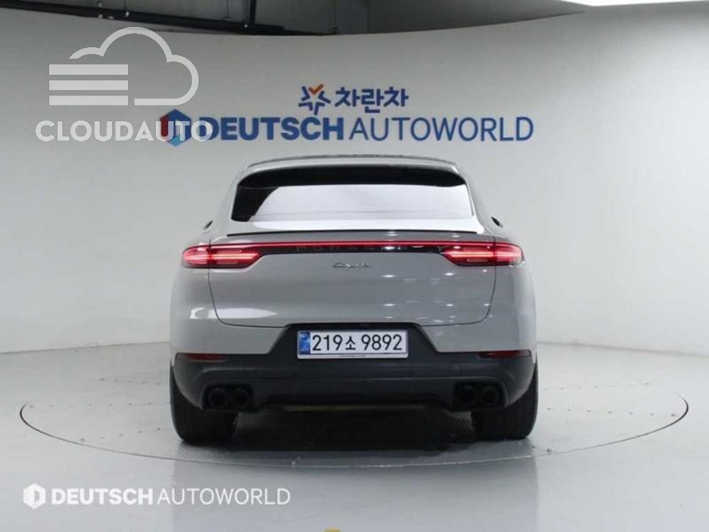 2020 Porsche Cayenne 3.0 Coupe - Image 4