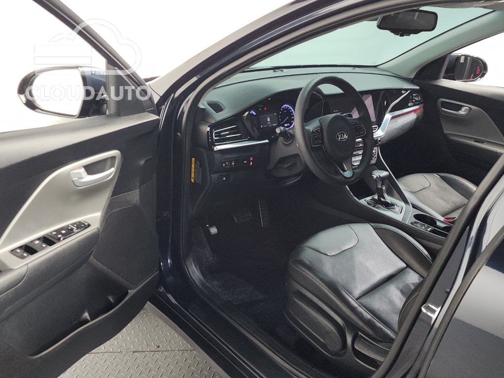 2020 Kia Niro 1.6 HEV - Image 10