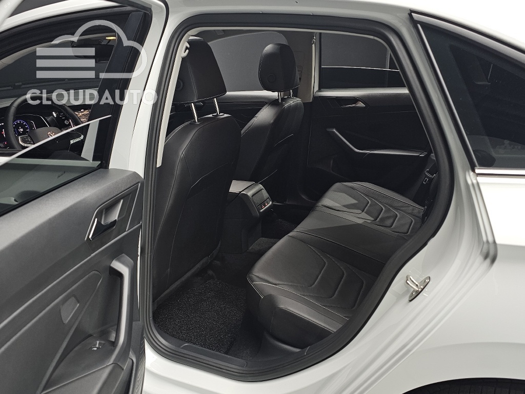 2024 Volkswagen Jetta 1.5 TSI Prestige - Image 12