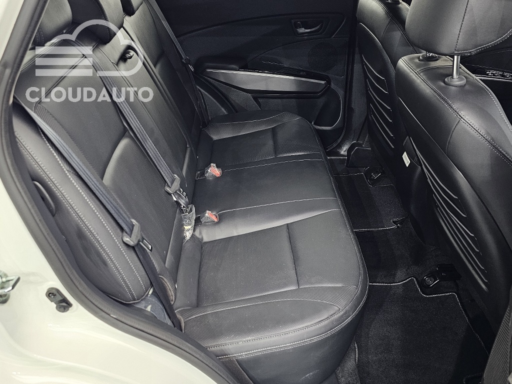 2021 SsangYong Tivoli Gasoline 1.5 2WD - Image 18