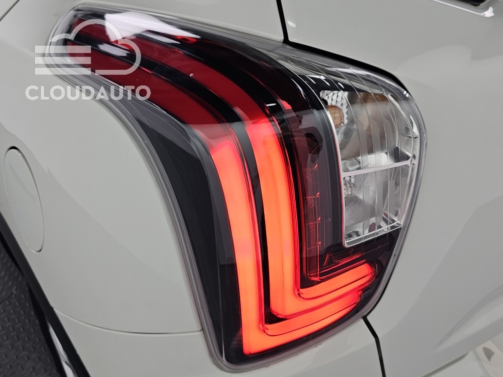 2021 SsangYong Tivoli Gasoline 1.5 2WD - Image 23