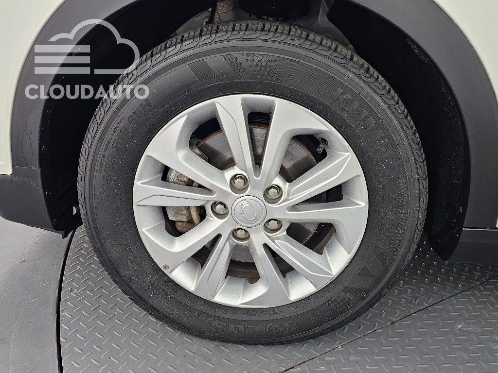 2021 SsangYong Tivoli Gasoline 1.5 2WD - Image 5