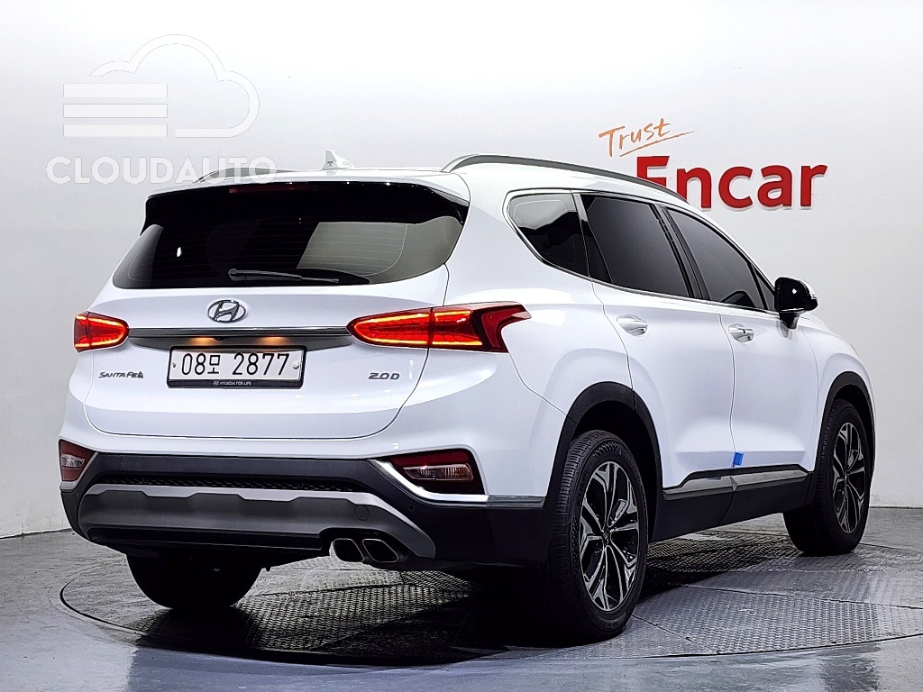 2019 Hyundai Santa Fe Diesel 2.0 2WD - Image 2
