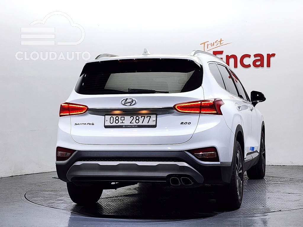 2019 Hyundai Santa Fe Diesel 2.0 2WD - Image 4