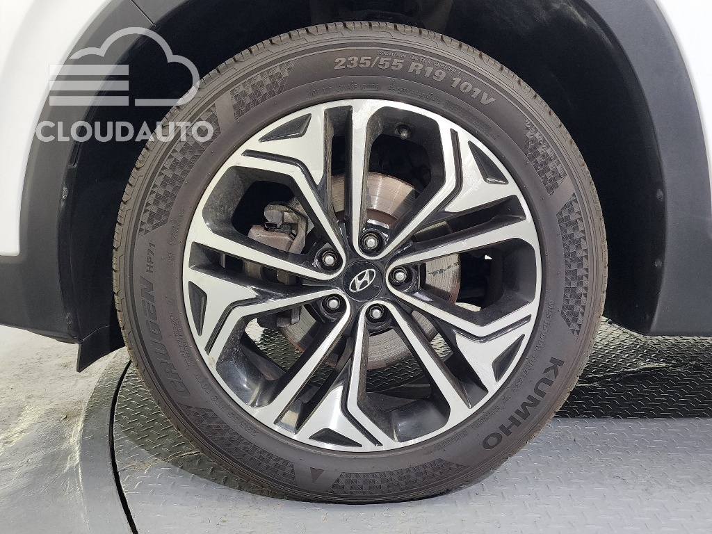 2019 Hyundai Santa Fe Diesel 2.0 2WD - Image 5