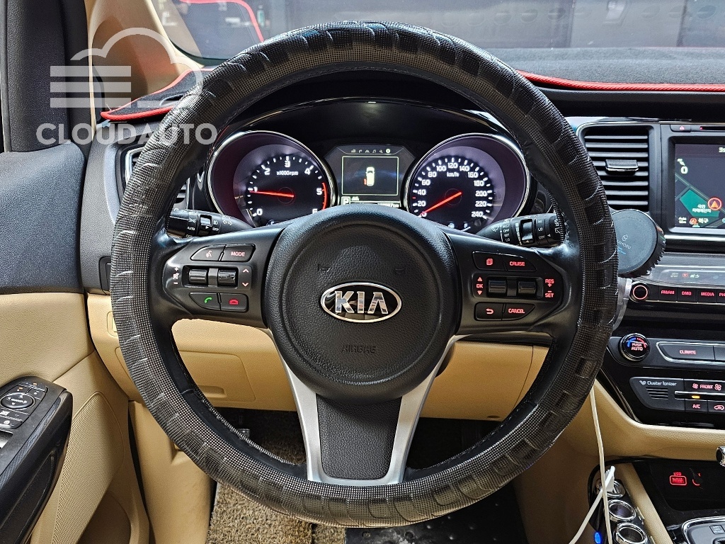 2016 Kia Carnival 9 Noblesse - Image 13