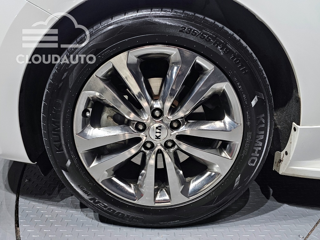 2016 Kia Carnival 9 Noblesse - Image 5