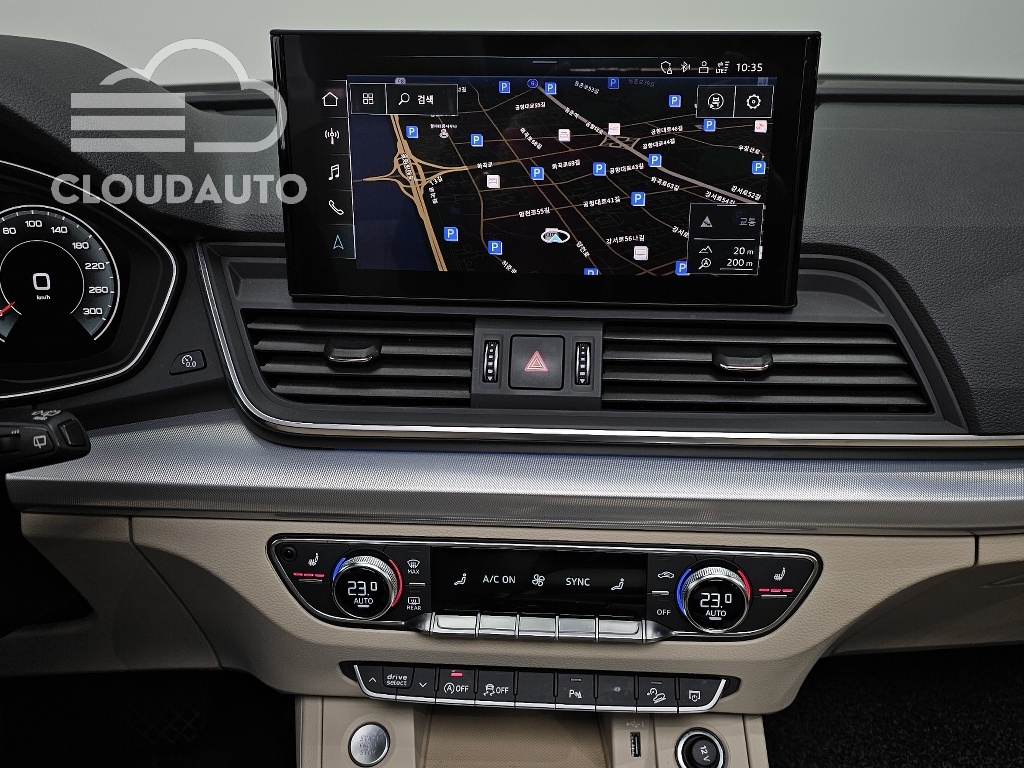 2021 Audi Q5 45 TFSI - Image 14