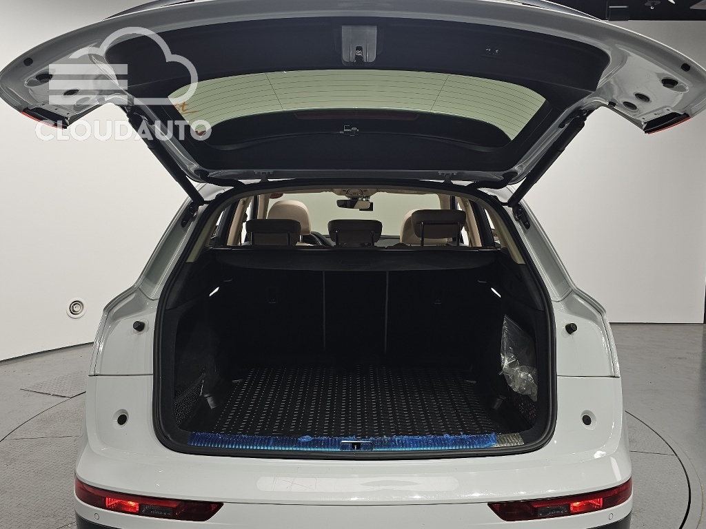 2021 Audi Q5 45 TFSI - Image 20