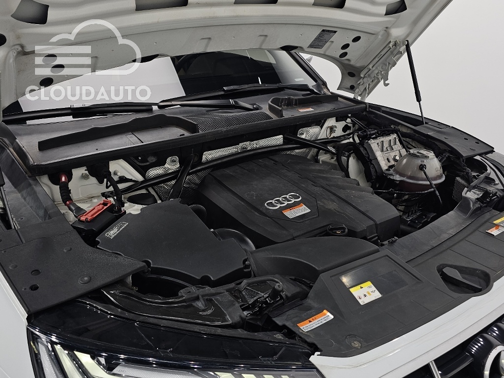 2021 Audi Q5 45 TFSI - Image 6