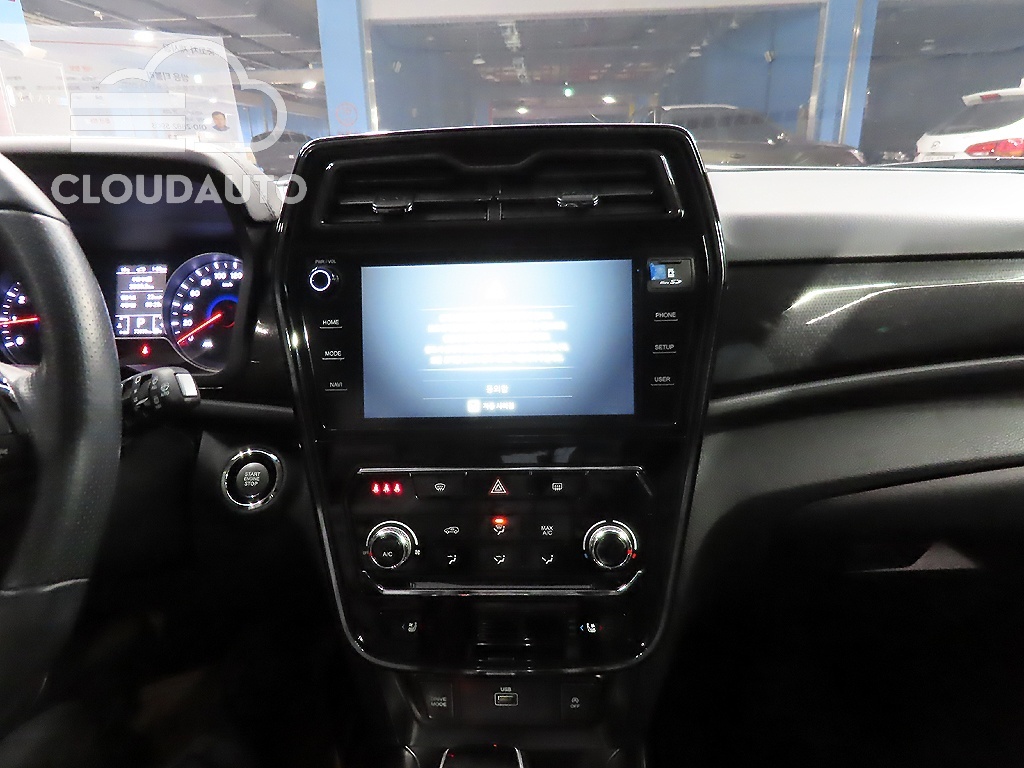 2022 SsangYong Tivoli Gasoline 1.5 2WD - Image 9