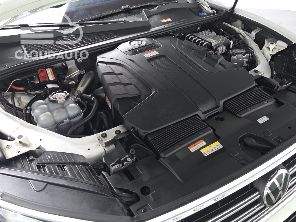 2023 Volkswagen Touareg 3.0 TDI Prestige - Image 6