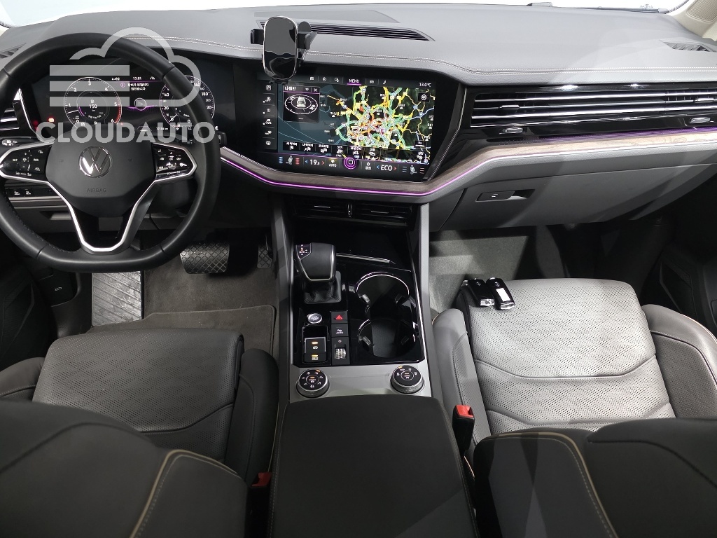 2023 Volkswagen Touareg 3.0 TDI Prestige - Image 7