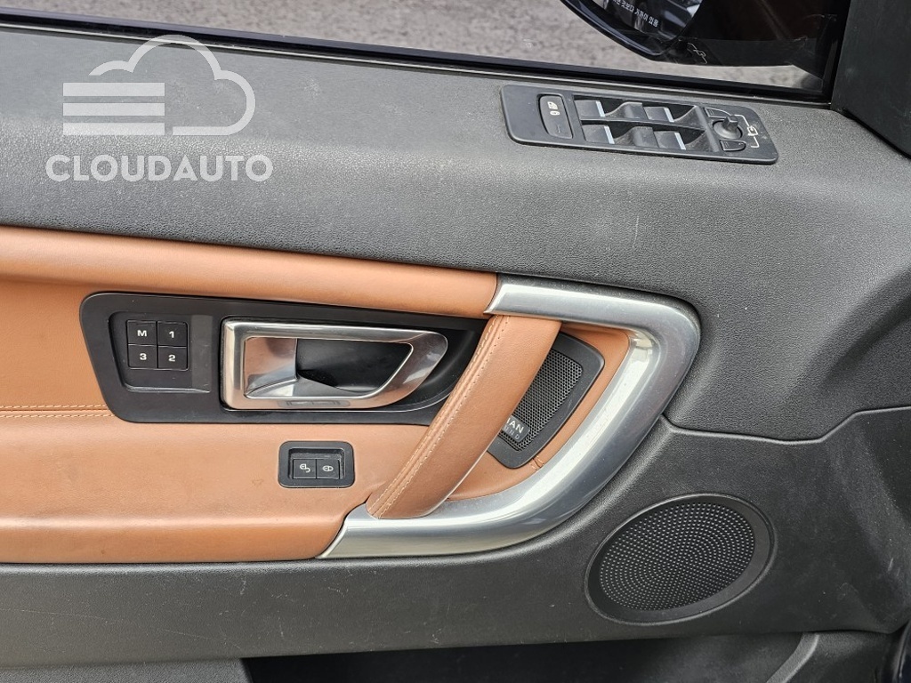 2016 Land Rover Discovery Sport 2.0 TD4 HSE Luxury - Image 18