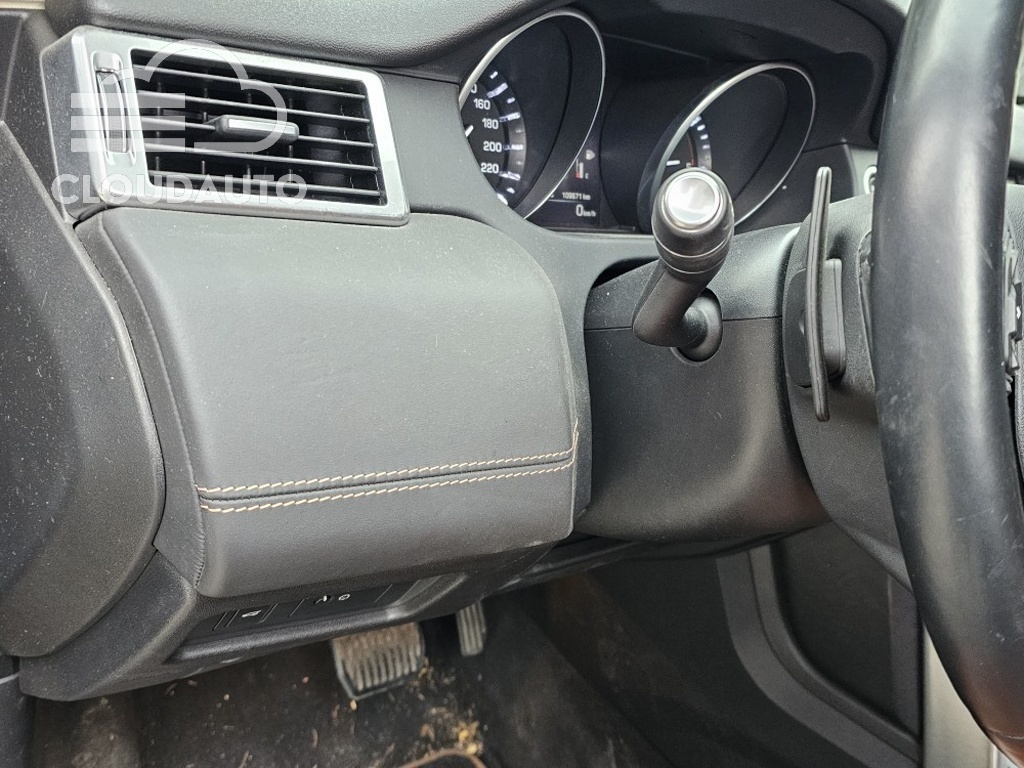 2016 Land Rover Discovery Sport 2.0 TD4 HSE Luxury - Image 19