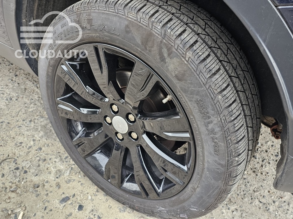 2016 Land Rover Discovery Sport 2.0 TD4 HSE Luxury - Image 5