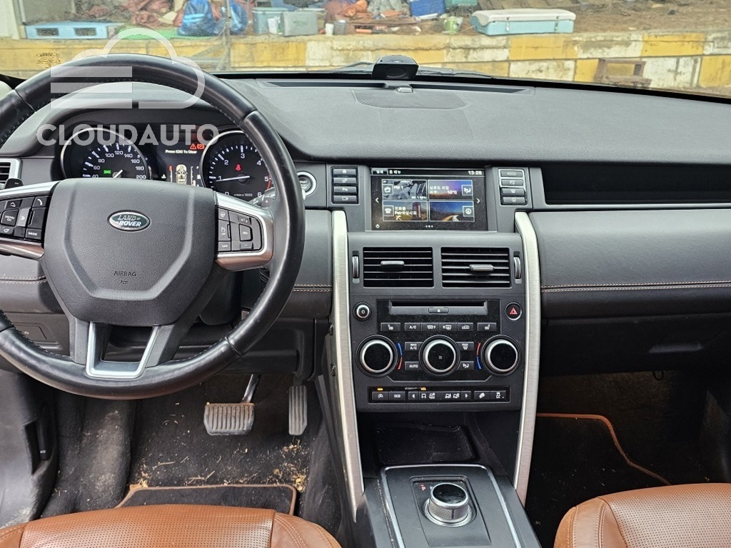 2016 Land Rover Discovery Sport 2.0 TD4 HSE Luxury - Image 7