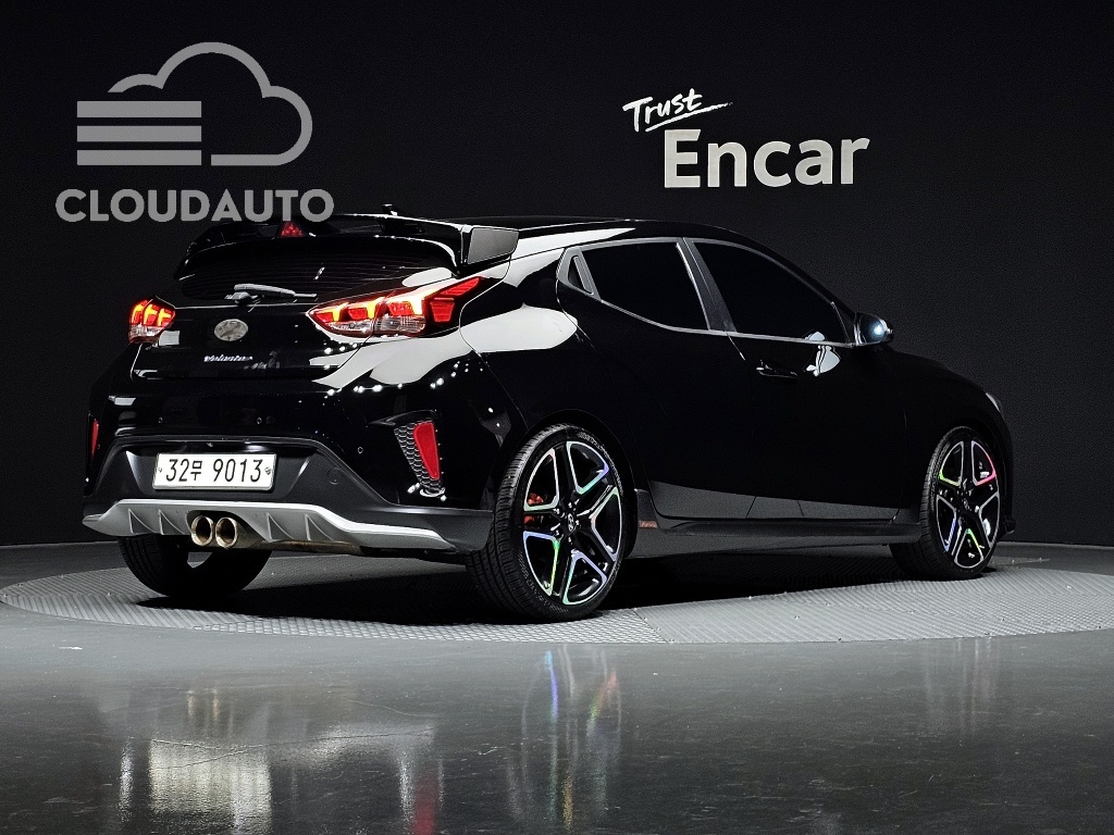 2018 Hyundai Veloster 1.6 Turbo Sports - Image 2