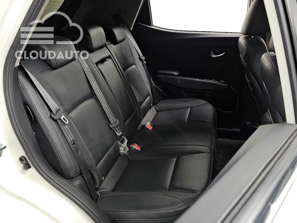2022 SsangYong Tivoli Gasoline 1.5 2WD - Image 11