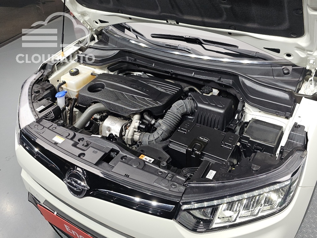 2022 SsangYong Tivoli Gasoline 1.5 2WD - Image 6