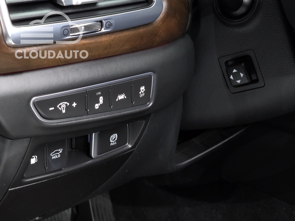 2020 Genesis G90 5.0 AWD - Image 16