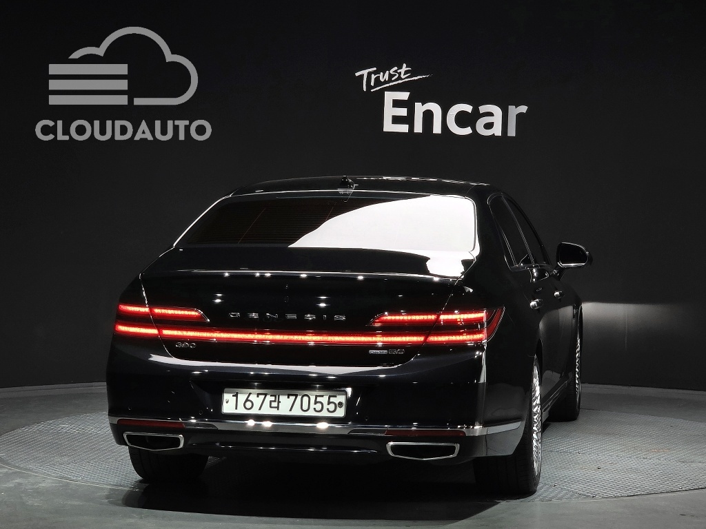 2020 Genesis G90 5.0 AWD - Image 4