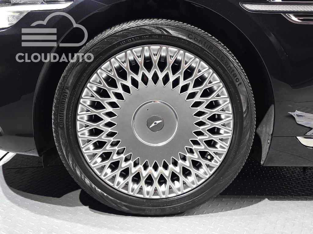 2020 Genesis G90 5.0 AWD - Image 5
