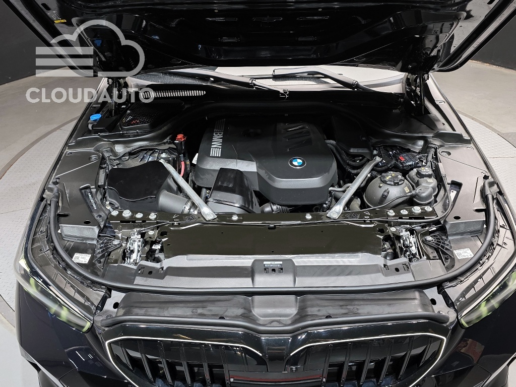 2025 BMW 5 Series 530i xDrive M Sports - Image 6