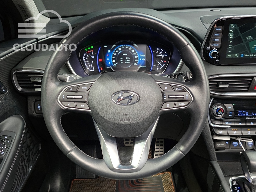 2019 Hyundai Santa Fe Gasoline 2.0T 2WD - Image 15