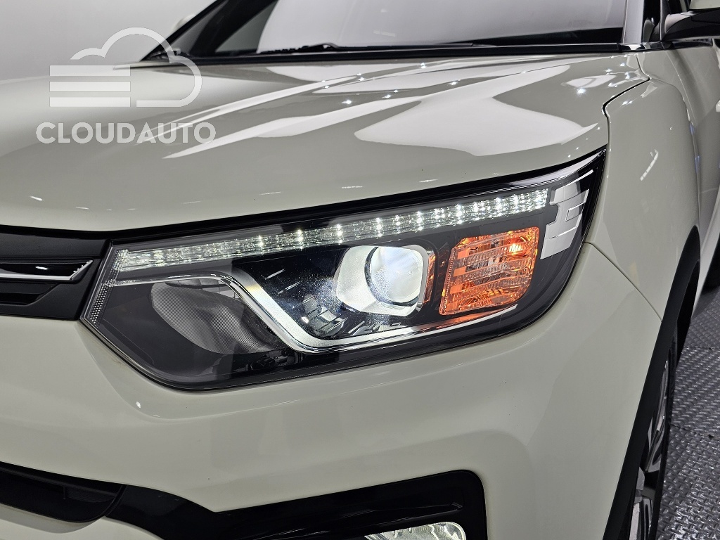 2021 SsangYong Tivoli Gasoline 1.5 2WD - Image 22