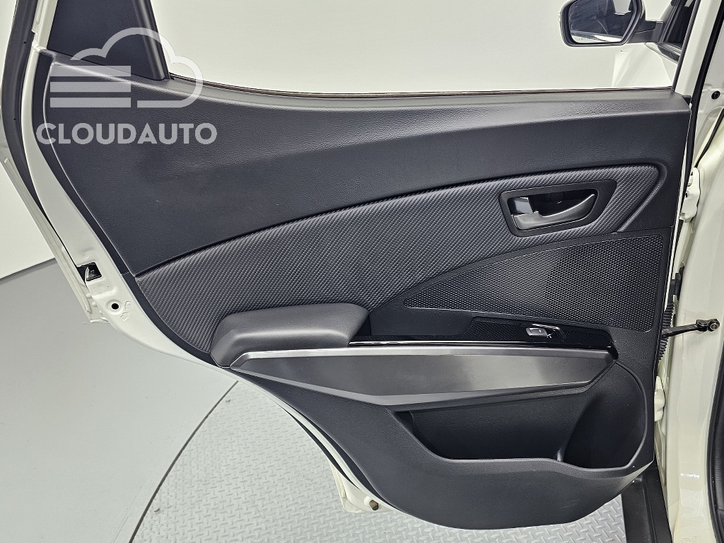 2021 SsangYong Tivoli Gasoline 1.5 2WD - Image 25