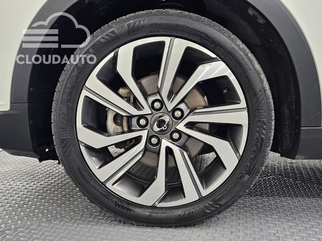 2021 SsangYong Tivoli Gasoline 1.5 2WD - Image 5
