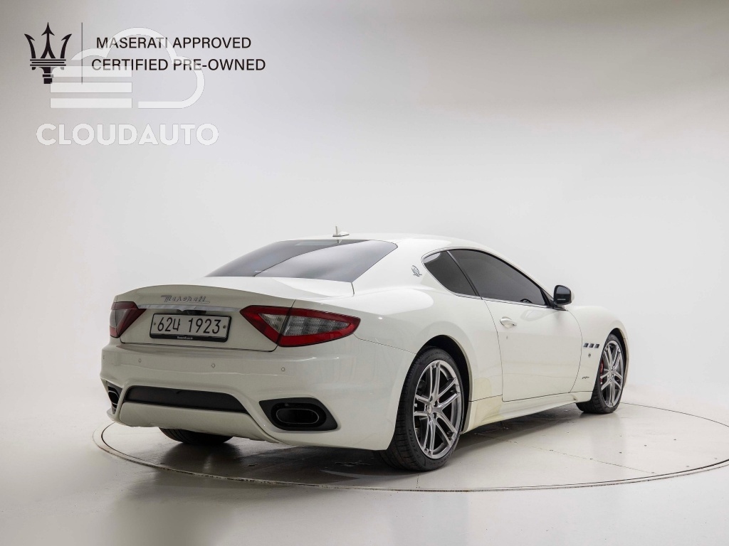2019 Maserati GranTurismo 4.7 Sports - Image 2
